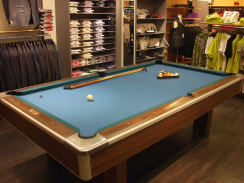 Billard Tisch