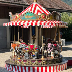 Kinderkarussell Nostalgie ano 1890